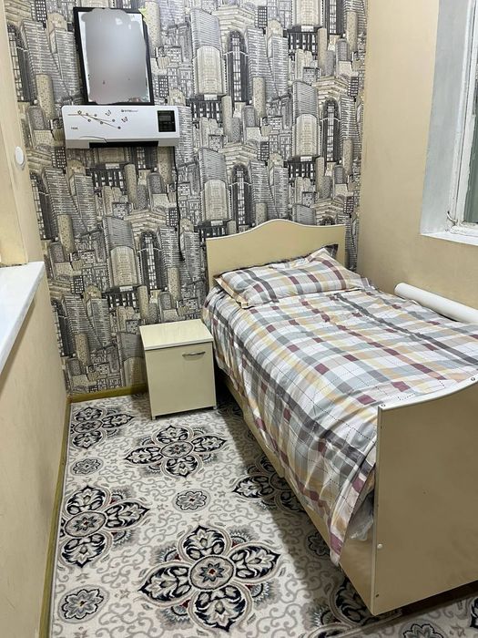 Продается 2 х комнатная квартира в центре Чирчика