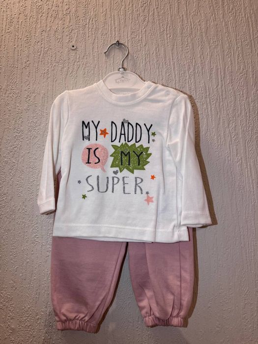 Продаётся детский костюм на девочку тройка