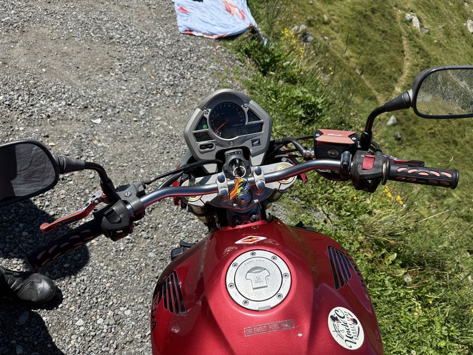 Se vinde honda hornet 600 cc 102 cp