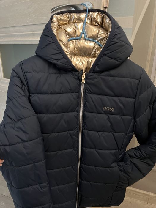 Яке Boss двулицево момиче