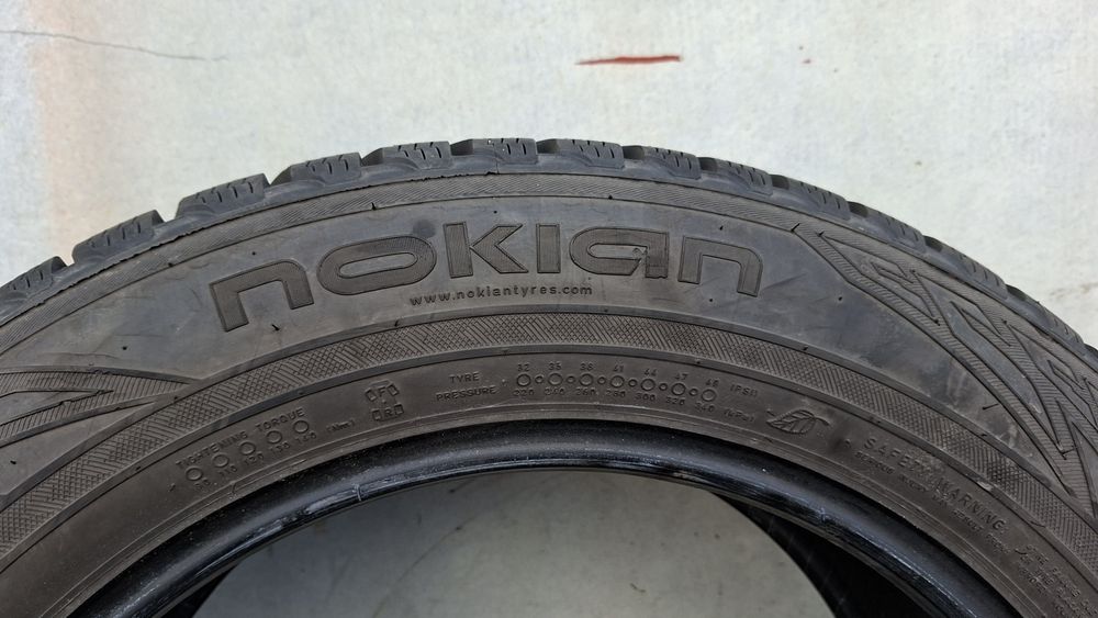 Зимни гуми 225 60 17 Nokian