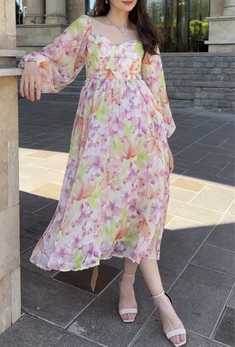 Продам  женское платье