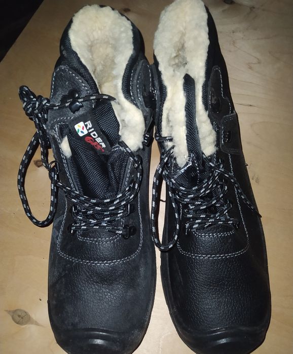 Продам Спец ботинки