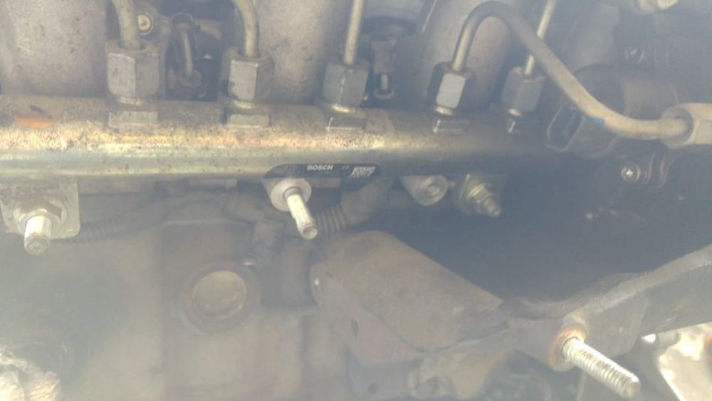 Rampa injectoare 223b1000 1.9 jtd fiat doblo 0445214052