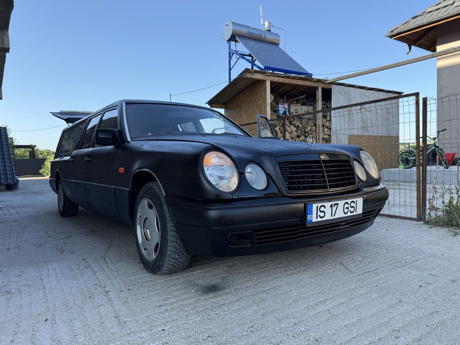 Masina funerara ( dric )