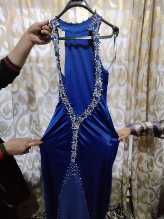 Платья турецкий вечерний. Размер 38. Цвет электрик