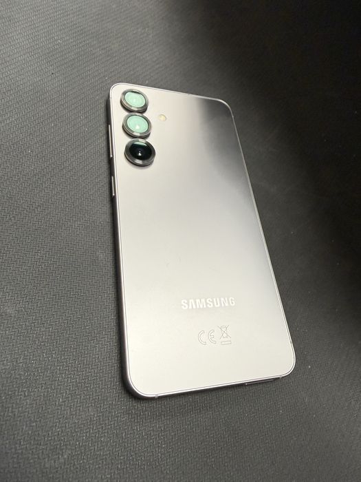 Samsung Galaxy S25 12/256gb