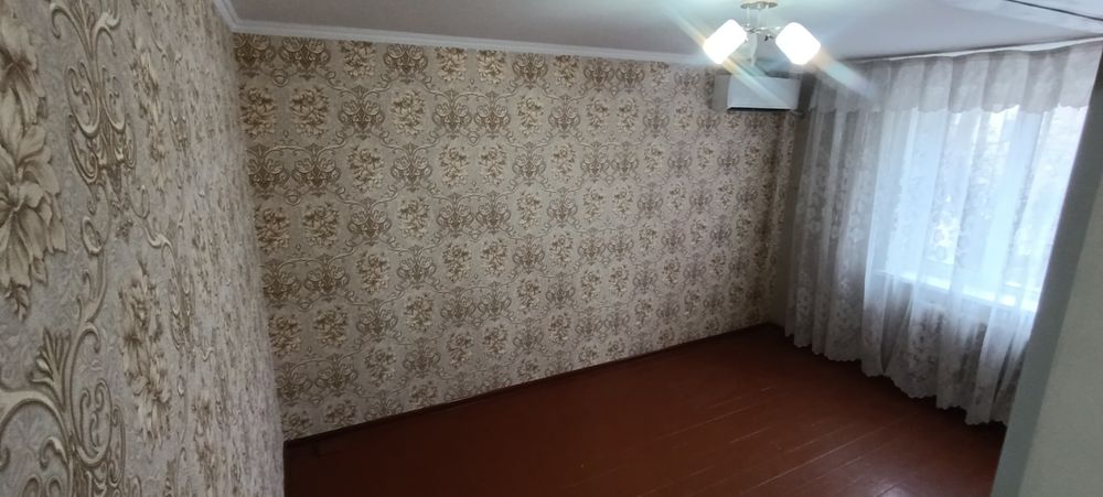 Продаю квартиру 2х раён "радуга"