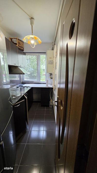 Apartament 2 camere, parter zona Aleea Tihuței