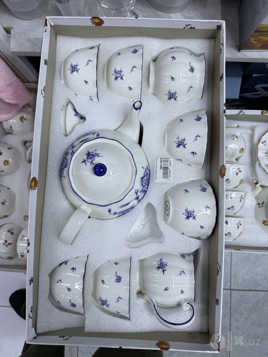 Продается чайный сервиз