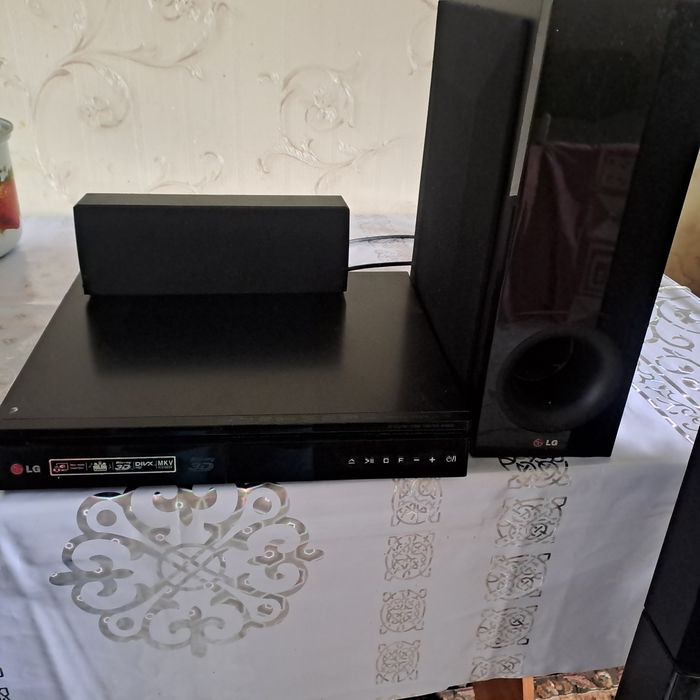 Домашний кинотиятор.