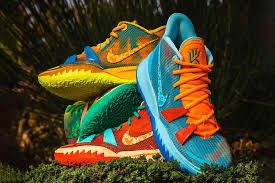 Nike Kyrie 7.