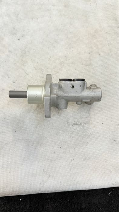 Централна спирачна помпа БМВ