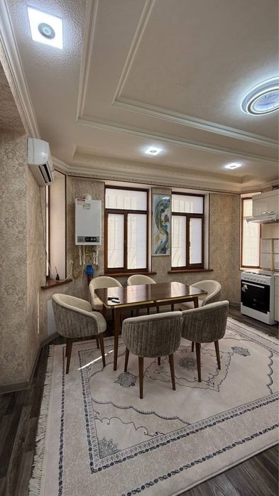 Продается 3 ком. Квартира площадью 100 кв.м. По ул. Рудаки