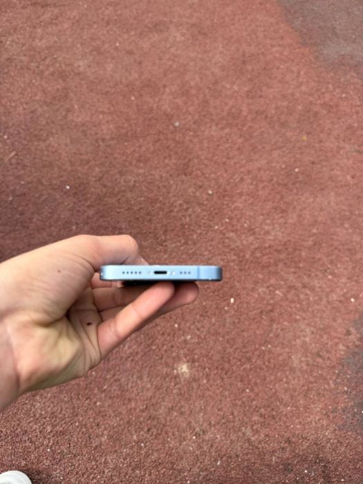 айфон 14 128 голубой