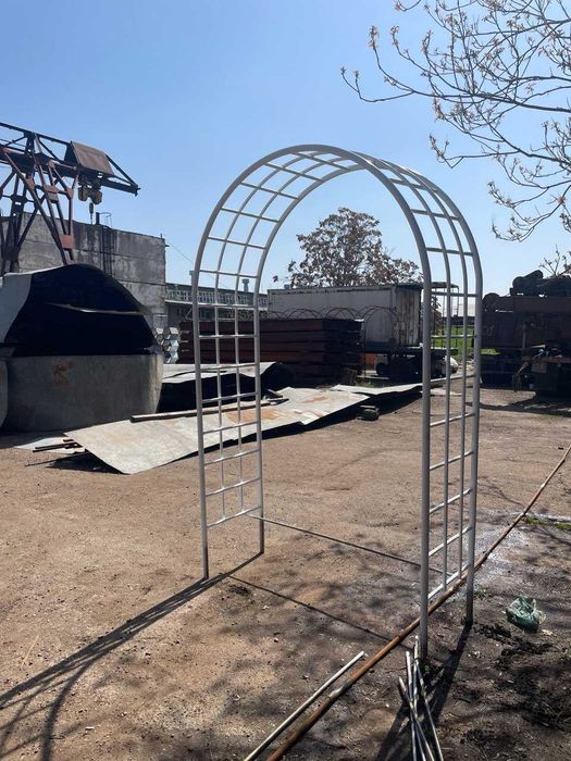 продаются садовые арки