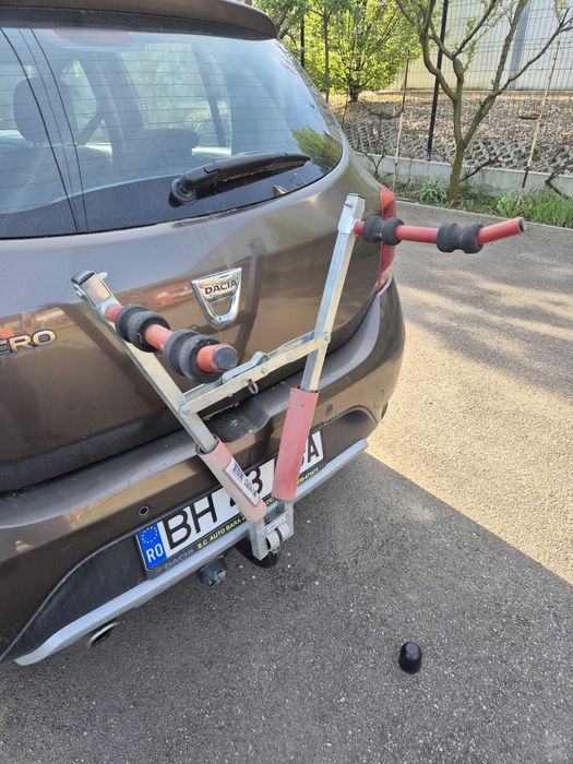 Vand suport bicicleta pe carlig, model V
