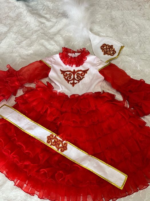 Национальный платье