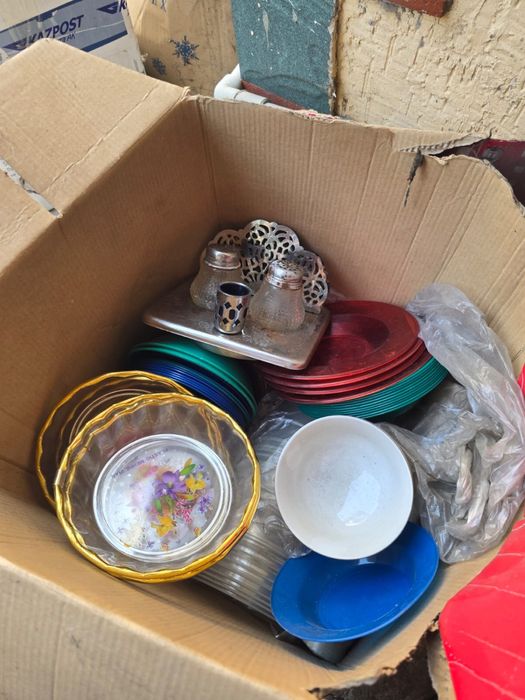 Посуда  разная  стаканы  сервиз
