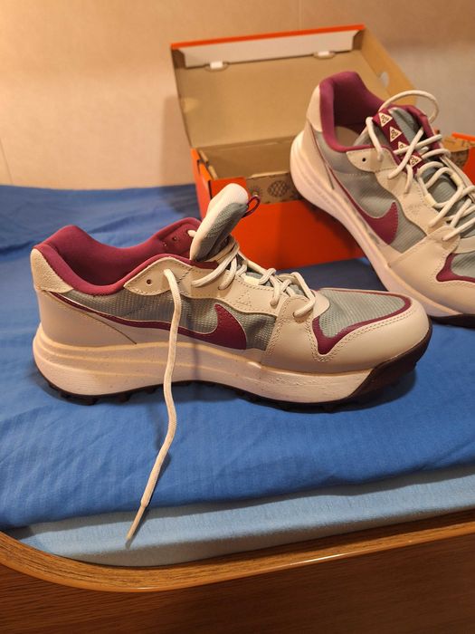 Чисто нови мъжки маратонки  NIKE ACG Lowcate