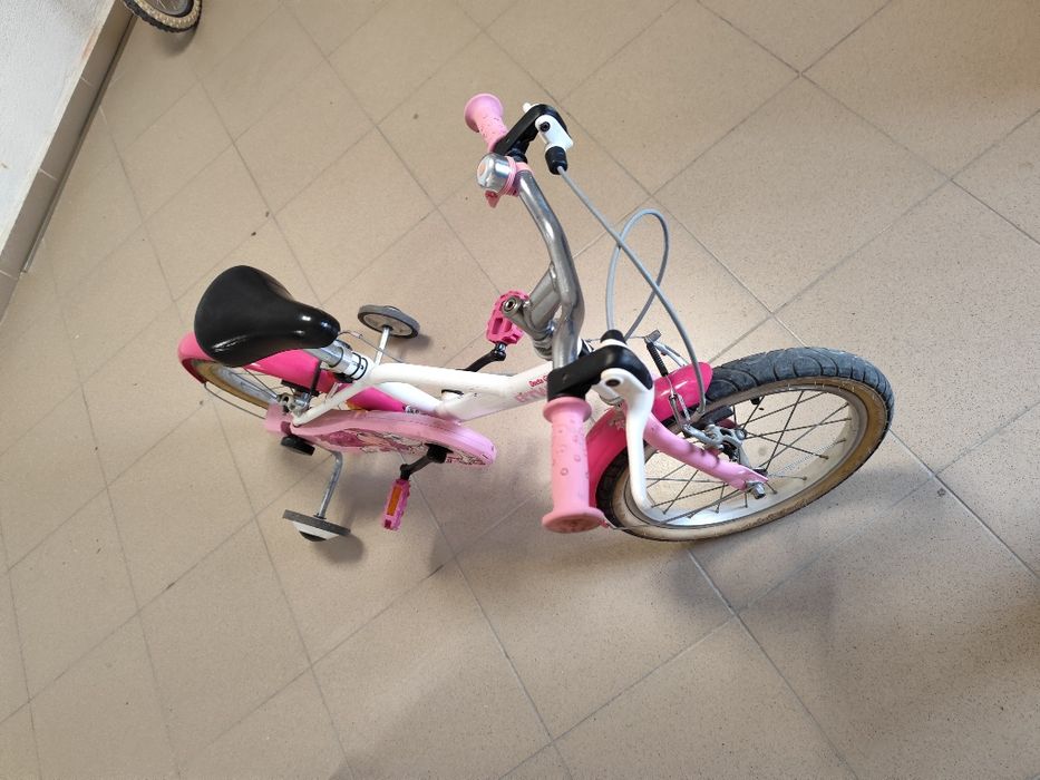 Продавам детско колело за момиченце