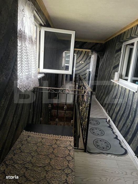 Casa de vanzare, 97 mp, zona Piata Centrala