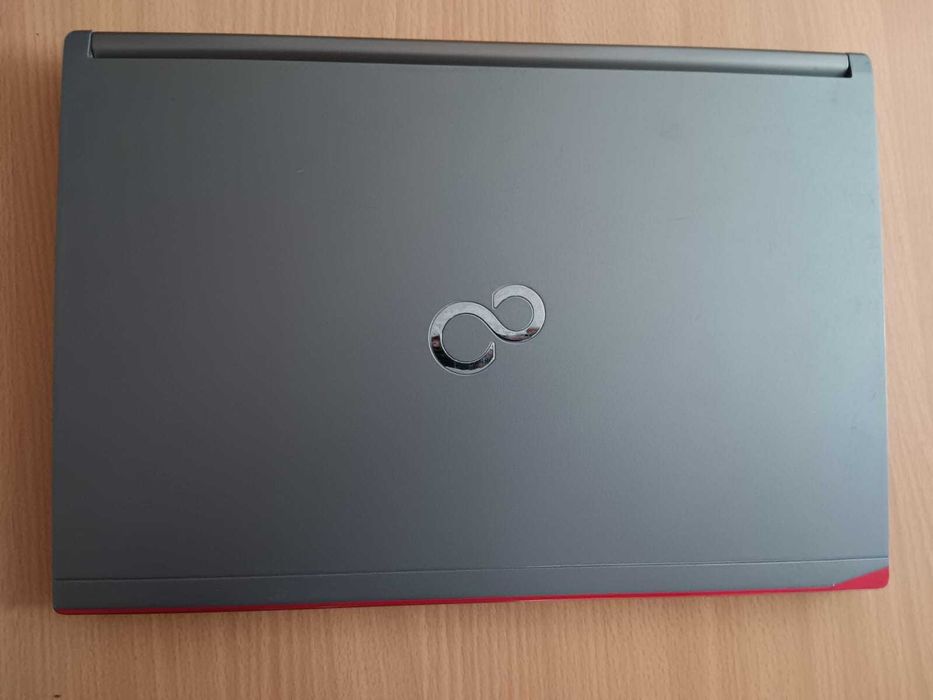 Laptop Fujitsu LifeBook E744 i5-4300M 8GB 512GB SSD 1600x900