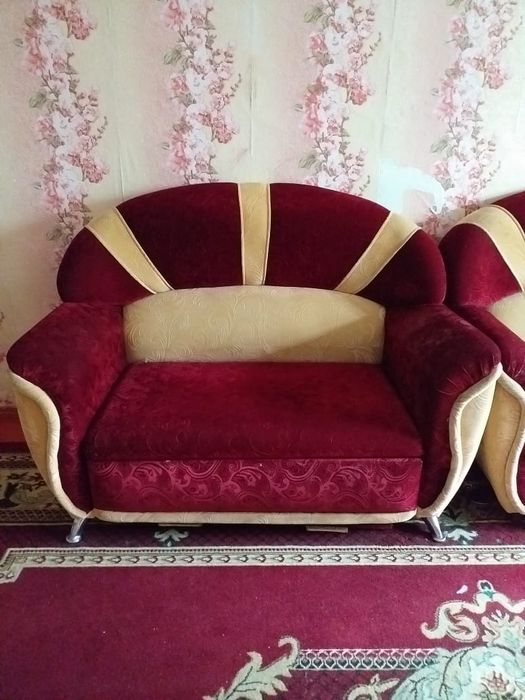 Продам диван тройка