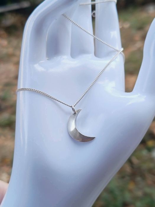 Colier/lant argint 925, cu pandantiv de argint 925 cu o semiluna, JK