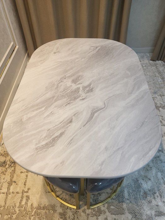 Стол стул ошхона учун таййори бор