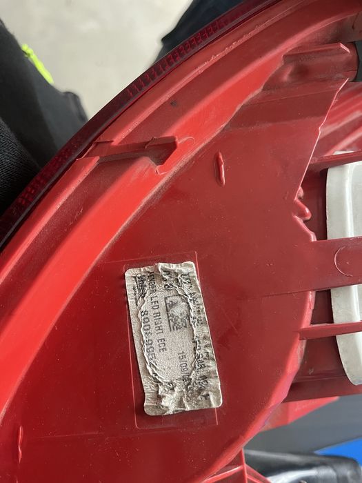 Стоп / задна дясна светлина AUDI A6 C6 – OEM 89089952