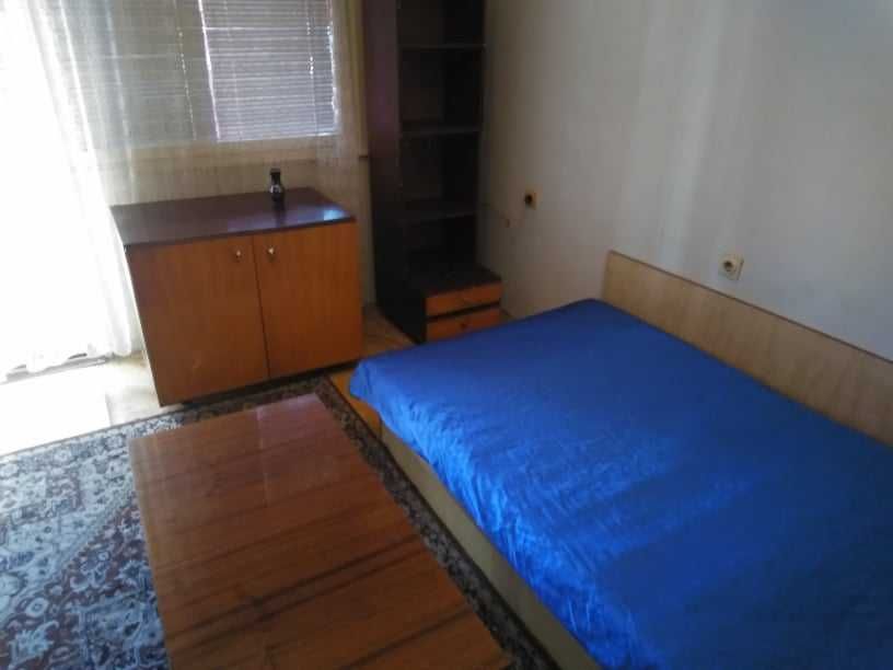 Дава се под наем Едностаен апартамент в Бургас, Възраждане - 48 кв.м за 178.5 € - Снимка #1