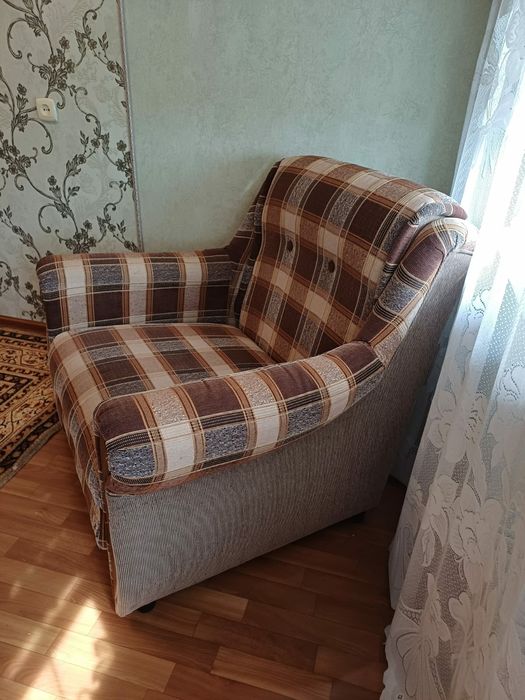 Кресло  раздвижное б/у 1 шт.