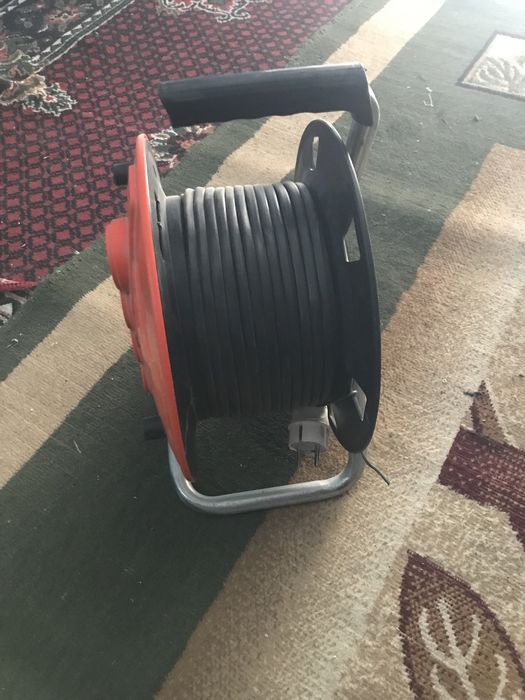 удлинител катушка сотилади