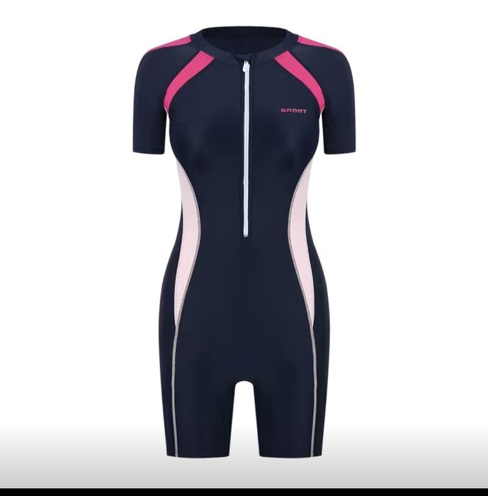 Купальник новый  закрытый