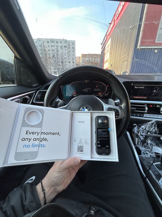 Camera actiune Insta 360 X5