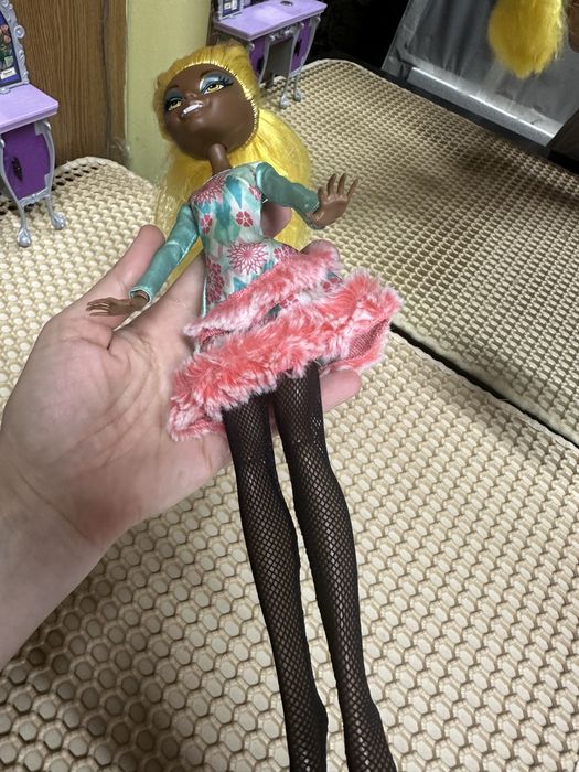 Продам куклу монстр хай!