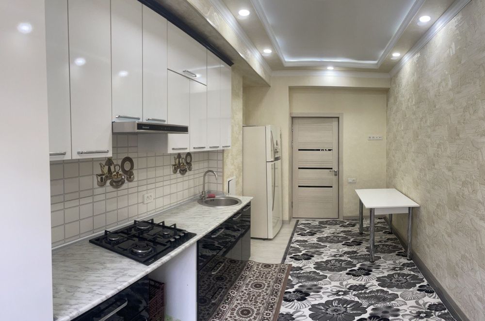 Arenda kvartira Sagbon Baurum 2 xona 80 kvadrat xamma sharoiti bor