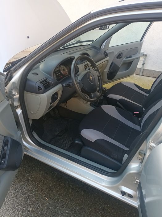 Vând renault clio symbol 2005/101850 km