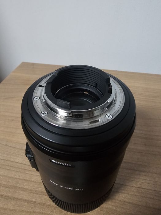 Obiectiv Sigma 105mm f/2.8 Macro