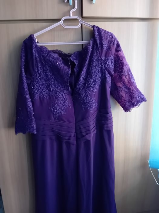 Vand rochie de ocazie