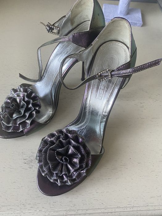 Босоножки новые кожаные р.37