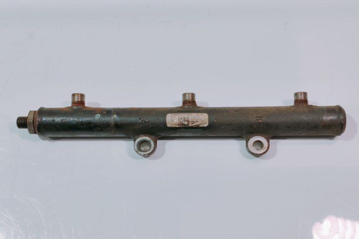 Rampa injectoare 4R8Q9D280BC Land Rover Range Rover a 3-a generatie (