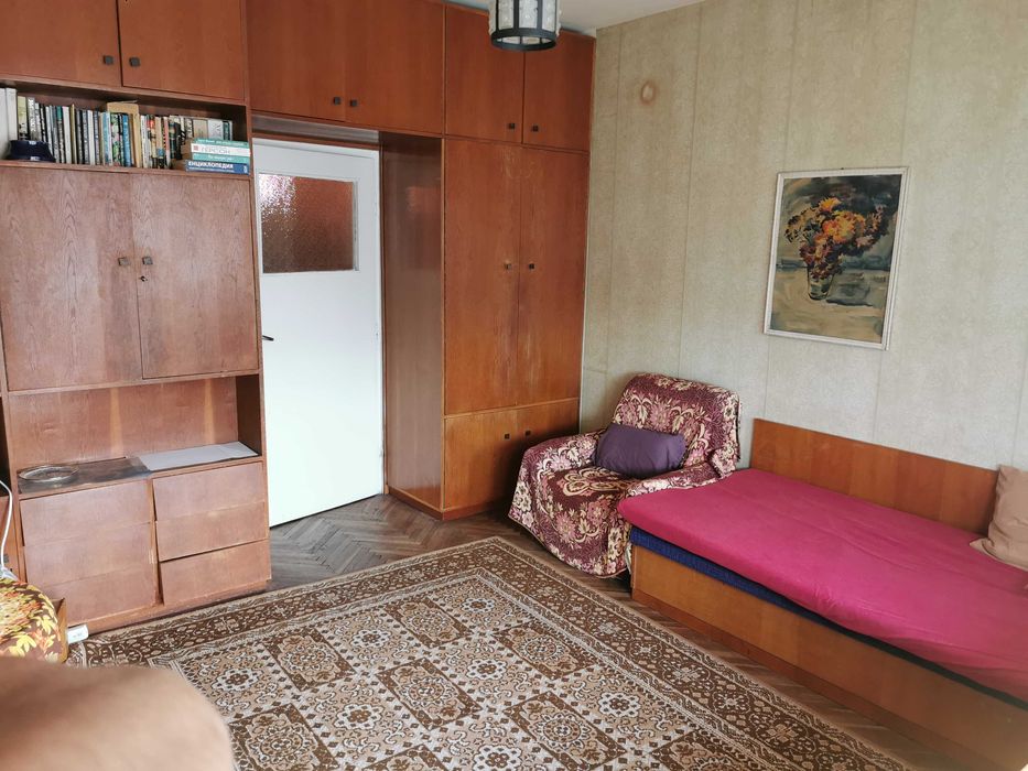 Дава се под наем Тристаен апартамент в Варна, Образцов дом - 100 кв.м за 331.5 € - Снимка #1