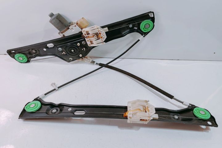 Macara  stanga fata cu motoras 7060265S / 7140587E BMW Seria 3 E90/E9