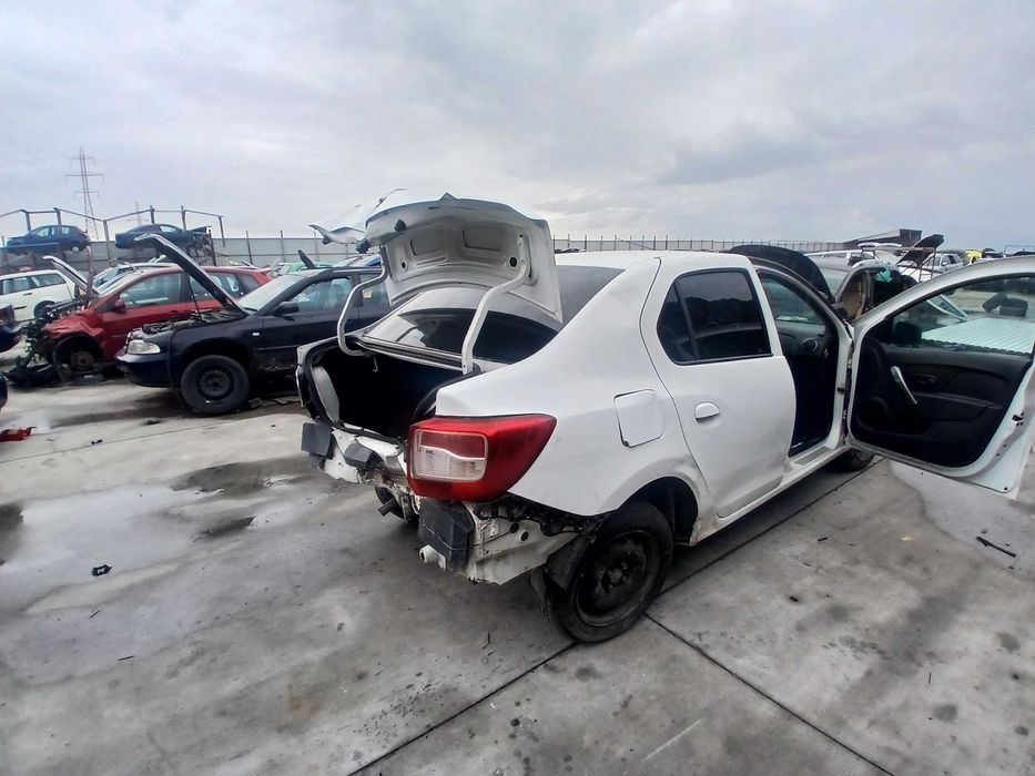 Dezmembram Dacia logan 2