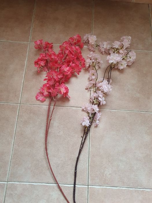 Ghirlande flori artificiale  4 buc ( 105 cm lungimea unui fir)