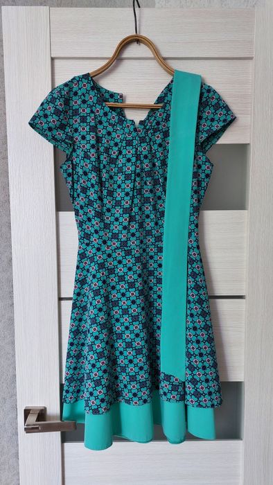 Продам платья размер 42-44