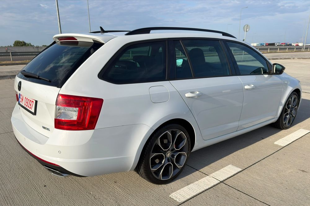 SKODA Octavia 2017 — imagine 3