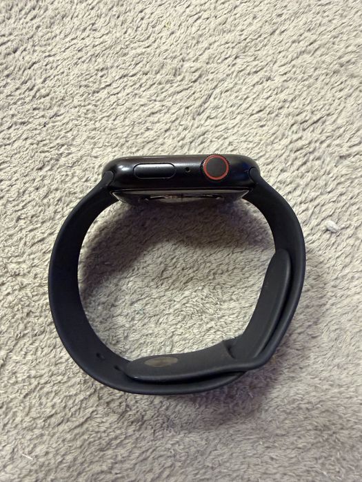 Apple Watch 8 Cellular